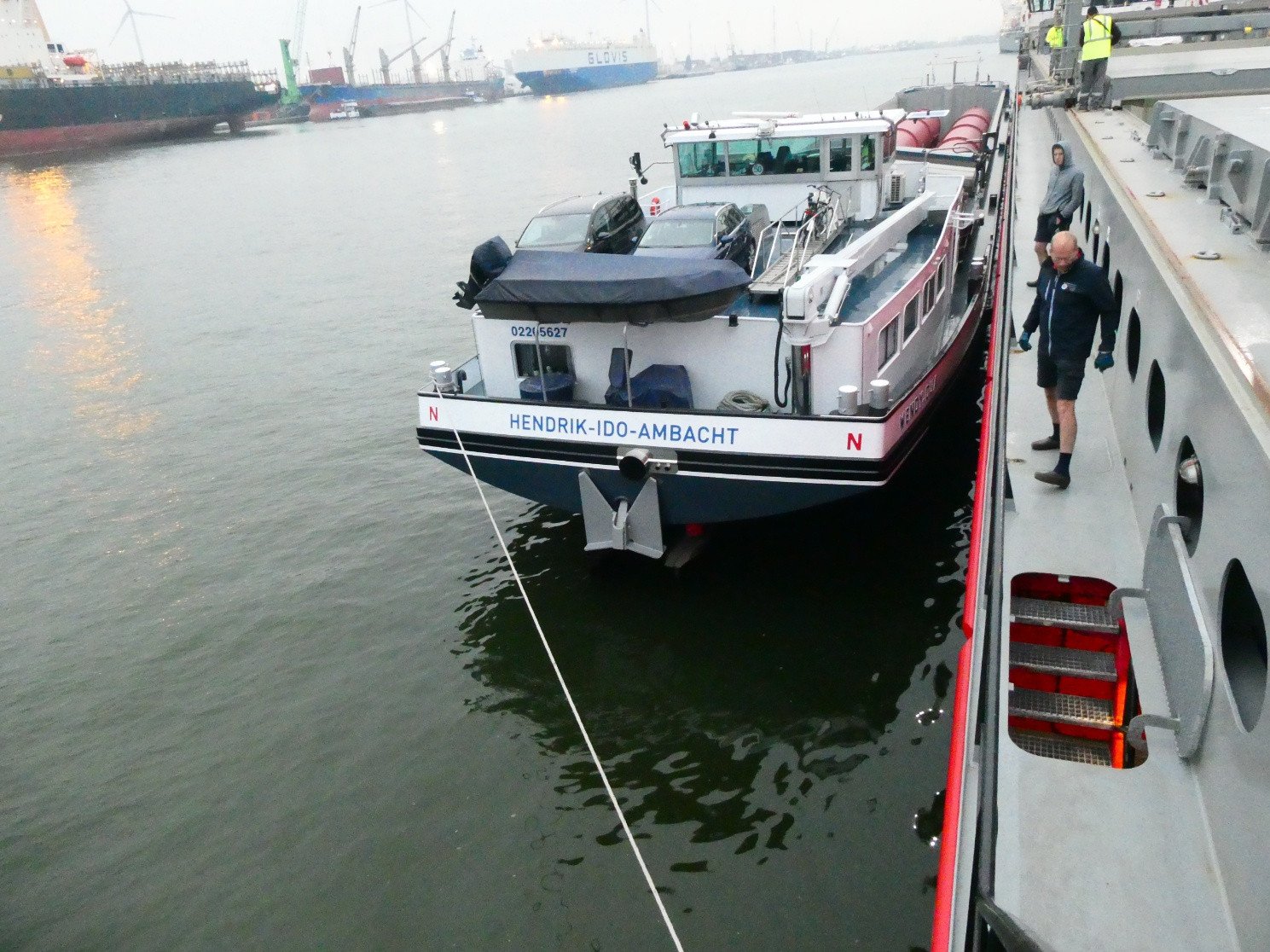 For oversized, heavy lift and breakbulk cargo, Bentri coordinates permits, documentation and handling with trusted partners and tracked milestones.