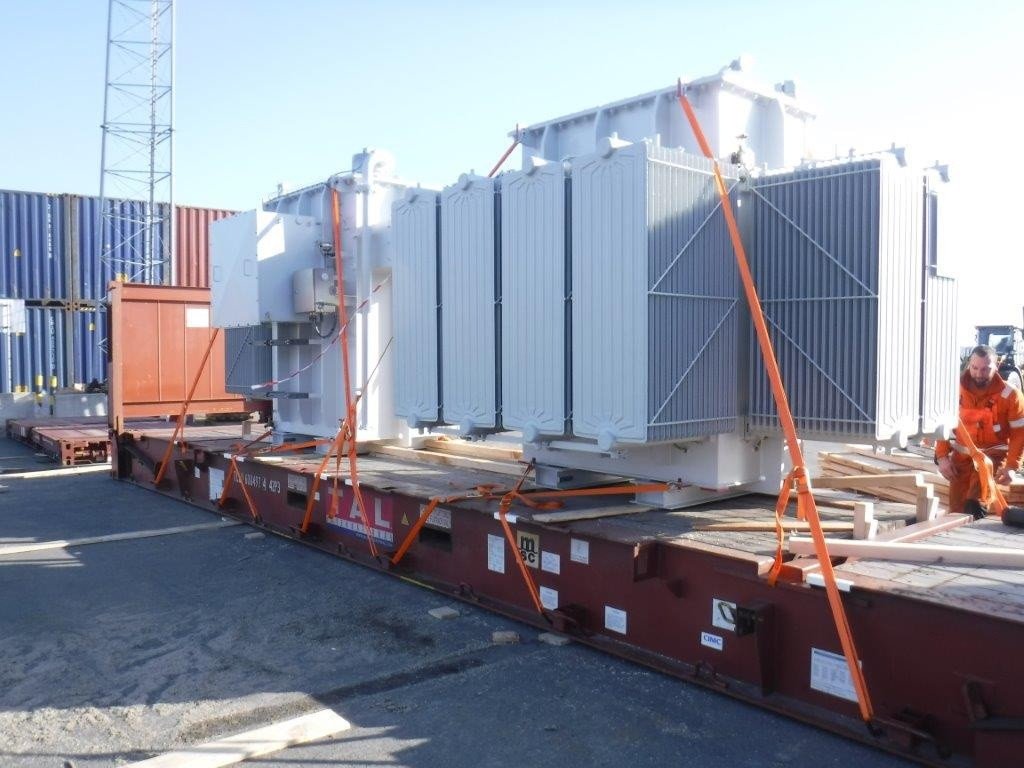 For oversized, heavy lift and breakbulk cargo, Bentri coordinates permits, documentation and handling with trusted partners and tracked milestones.